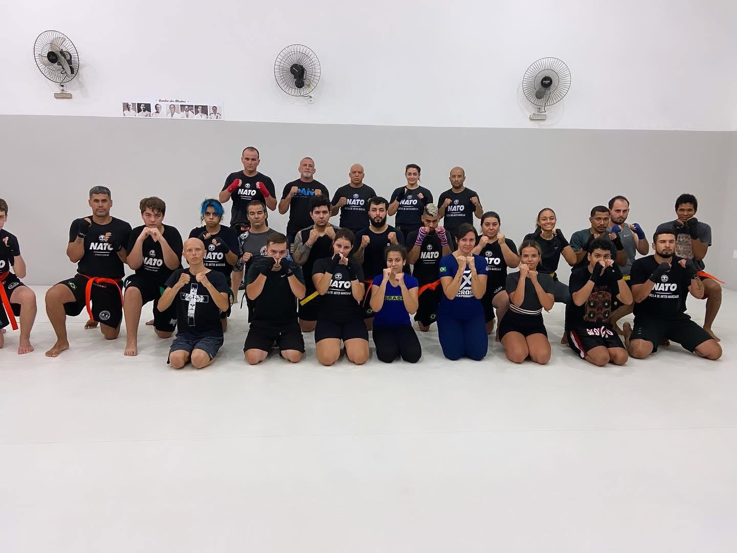 Turma de kickboxing do Dojo Nato